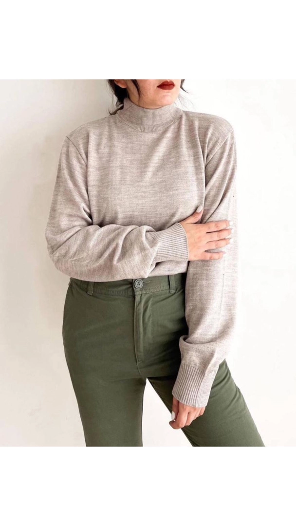 یقه اسکی ساده کرمی روشن