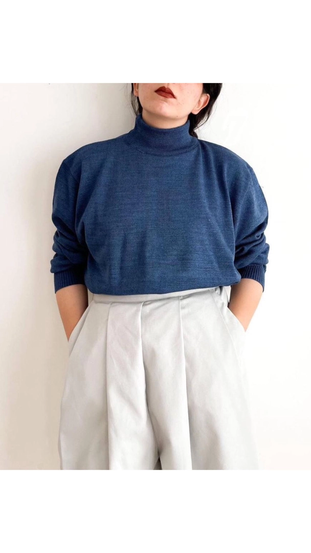 یقه اسکی ساده آبی وسط